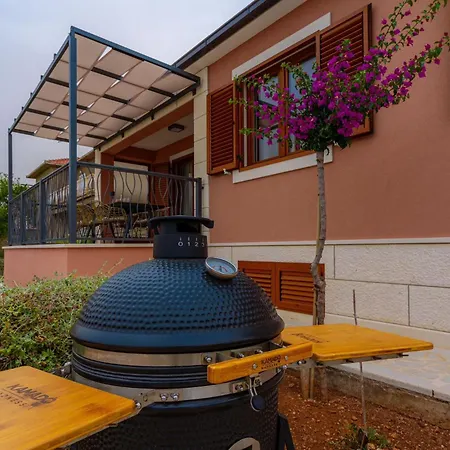 Marija - 5 M From The Sea Villa