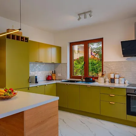 Marija - 5 M From The Sea *