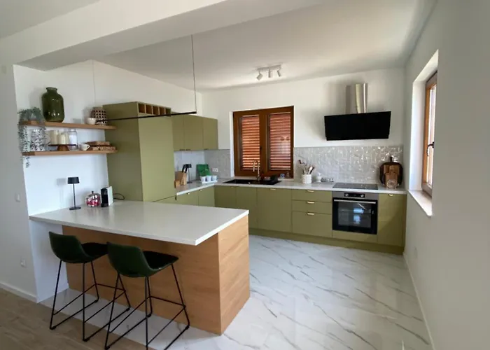 Marija - 5 M From The Sea 오레비츠