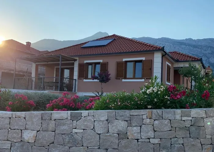 Marija - 5 M From The Sea * 오레비츠