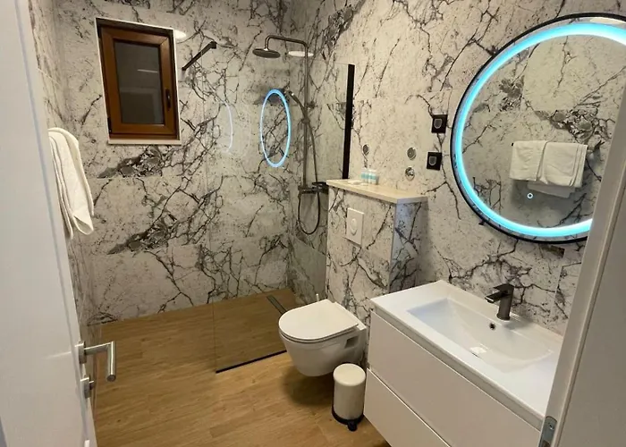 Marija - 5 M From The Sea 빌라 오레비츠