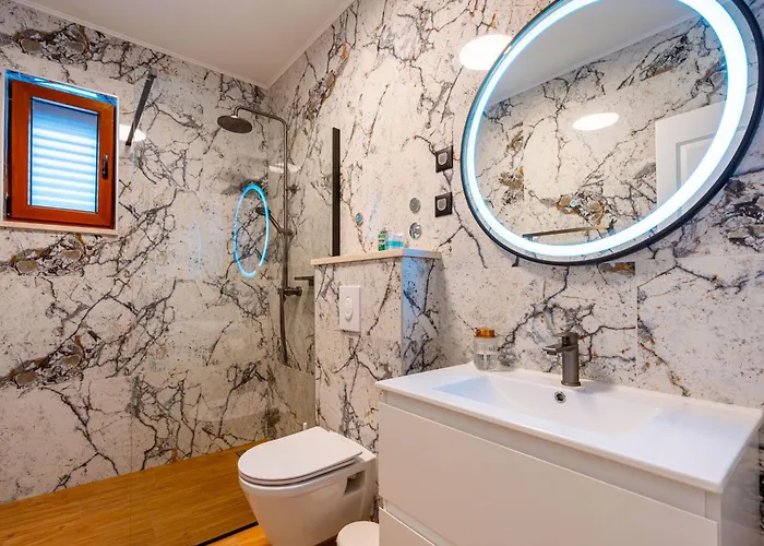 Marija - 5 M From The Sea 빌라 오레비츠