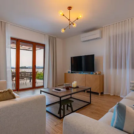 Marija - 5 M From The Sea *